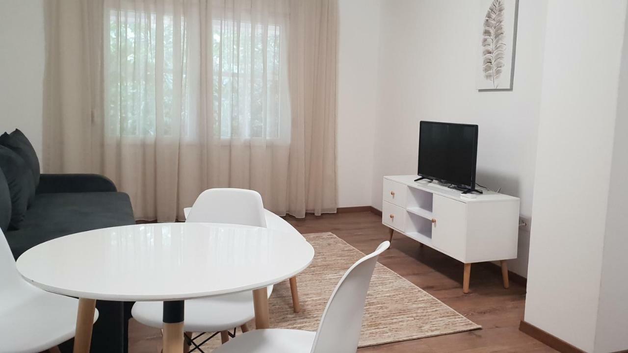 City Mid Mostar Apartment Экстерьер фото